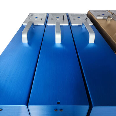 QD ระยะการวัด 0-400 Mcd M2 lx เครื่องวัดความสะท้อนกลับ ความผิดพลาดในการวัดที่ซ้ําได้ต่ํากว่า 3 เปอร์เซ็นต์ ปริมาตรรวม 700mm X 135mm X 115mm